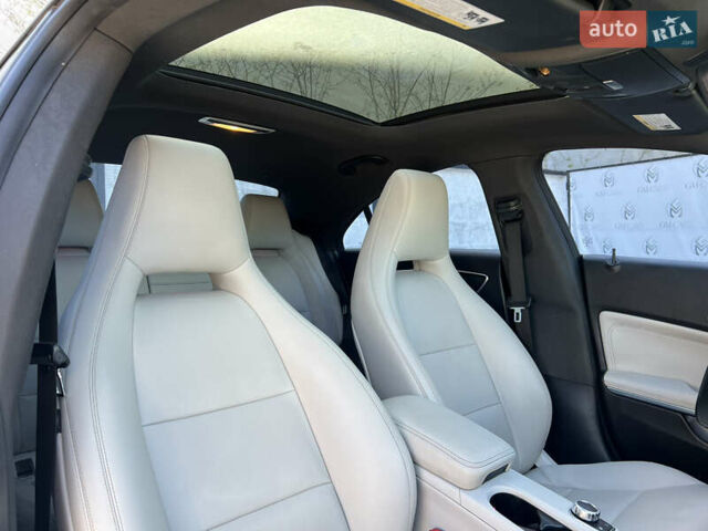 Серый Мерседес ЦЛА-класс, объемом двигателя 1.99 л и пробегом 160 тыс. км за 17200 $, фото 12 на Automoto.ua