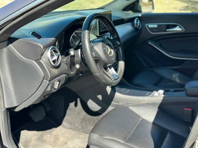 Серый Мерседес ЦЛА-класс, объемом двигателя 2 л и пробегом 240 тыс. км за 11500 $, фото 9 на Automoto.ua