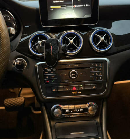 Сірий Мерседес ЦЛА-клас, об'ємом двигуна 1.99 л та пробігом 199 тис. км за 15999 $, фото 17 на Automoto.ua