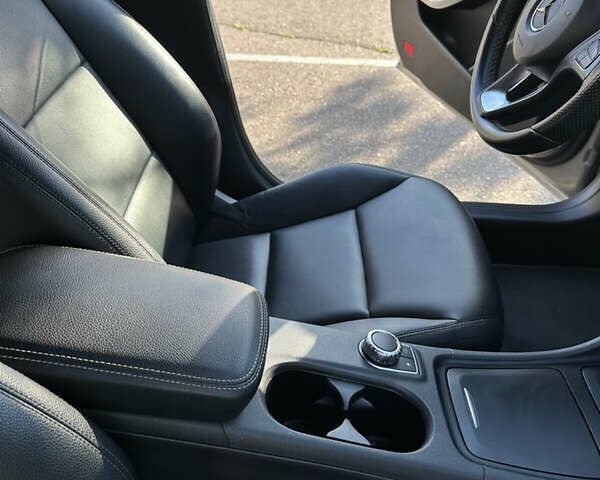 Серый Мерседес ЦЛА-класс, объемом двигателя 2 л и пробегом 140 тыс. км за 17500 $, фото 14 на Automoto.ua