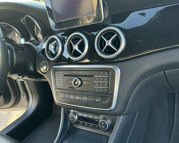 Серый Мерседес ЦЛА-класс, объемом двигателя 2 л и пробегом 140 тыс. км за 17500 $, фото 11 на Automoto.ua