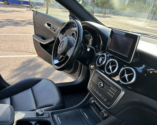 Серый Мерседес ЦЛА-класс, объемом двигателя 2 л и пробегом 170 тыс. км за 14000 $, фото 15 на Automoto.ua