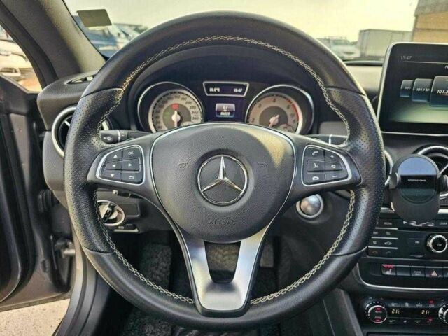 Серый Мерседес ЦЛА-класс, объемом двигателя 2.2 л и пробегом 56 тыс. км за 17000 $, фото 17 на Automoto.ua