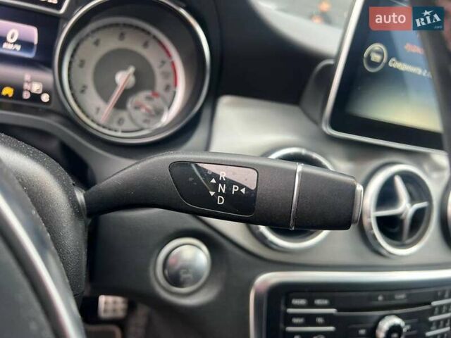 Серый Мерседес ЦЛА-класс, объемом двигателя 2 л и пробегом 120 тыс. км за 20290 $, фото 26 на Automoto.ua