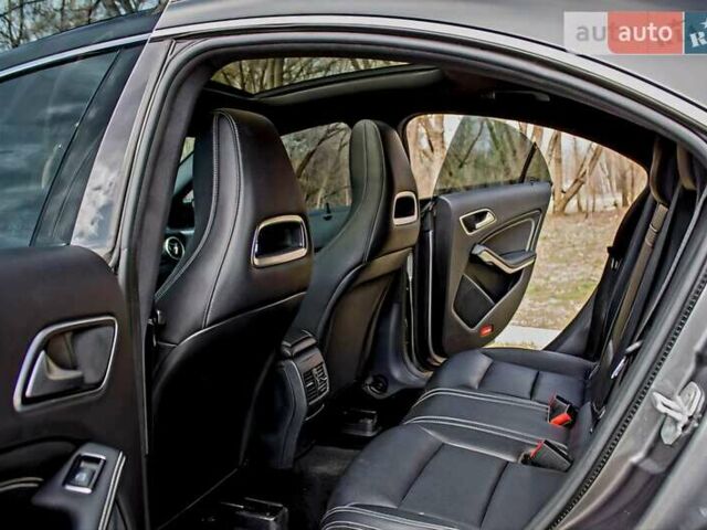 Серый Мерседес ЦЛА-класс, объемом двигателя 1.99 л и пробегом 118 тыс. км за 16000 $, фото 21 на Automoto.ua