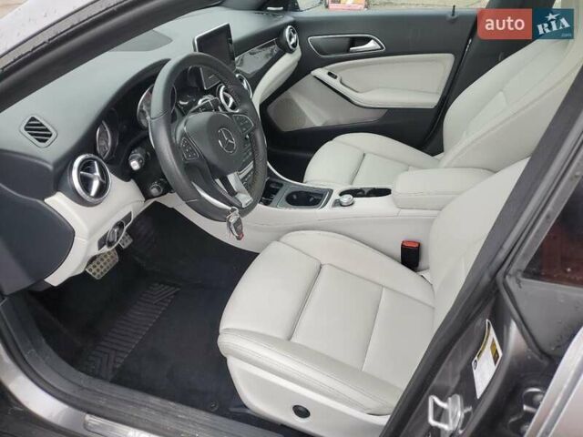 Серый Мерседес ЦЛА-класс, объемом двигателя 2 л и пробегом 96 тыс. км за 2900 $, фото 6 на Automoto.ua