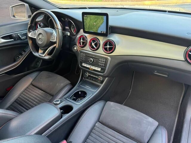 Сірий Мерседес ЦЛА-клас, об'ємом двигуна 2 л та пробігом 65 тис. км за 11400 $, фото 11 на Automoto.ua