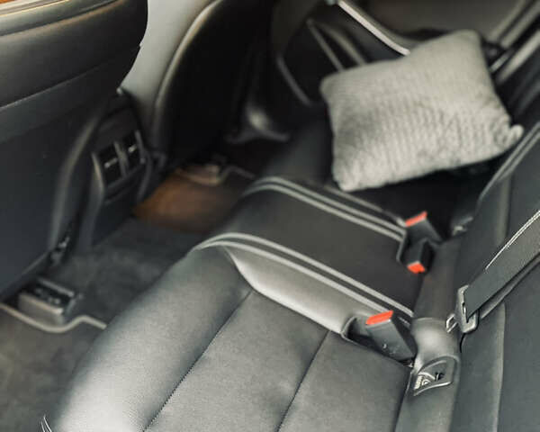 Мерседес ЦЛА-клас 2018 у Рівному на Automoto.ua Сірий Мерседес ЦЛА-клас, об'ємом двигуна 1.99 л та пробігом 61 тис. км за 19000 $, фото 14 на Automoto.ua