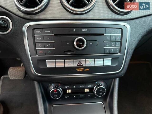 Серый Мерседес ЦЛА-класс, объемом двигателя 1.99 л и пробегом 100 тыс. км за 18999 $, фото 32 на Automoto.ua