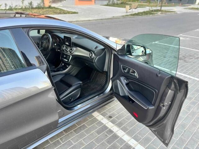 Серый Мерседес ЦЛА-класс, объемом двигателя 2 л и пробегом 56 тыс. км за 17000 $, фото 10 на Automoto.ua