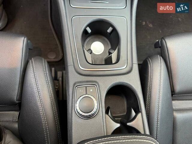 Серый Мерседес ЦЛА-класс, объемом двигателя 1.99 л и пробегом 100 тыс. км за 18999 $, фото 33 на Automoto.ua