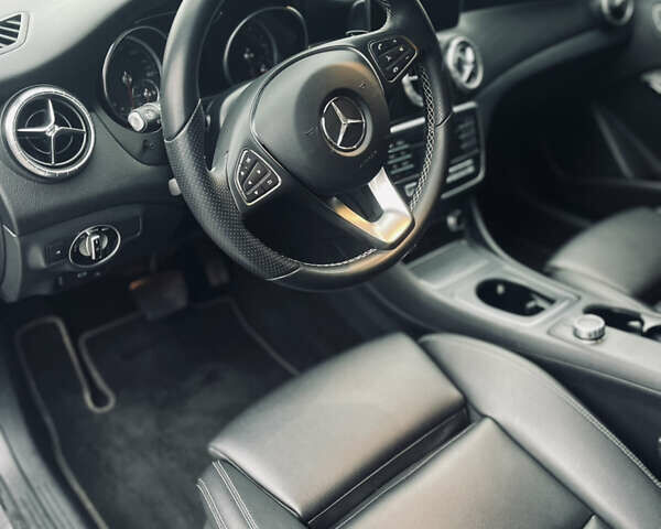 Мерседес ЦЛА-клас 2018 у Рівному на Automoto.ua Сірий Мерседес ЦЛА-клас, об'ємом двигуна 1.99 л та пробігом 61 тис. км за 19000 $, фото 19 на Automoto.ua