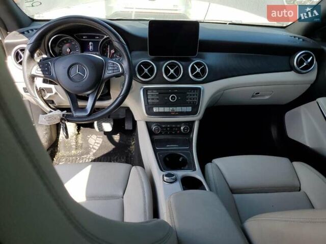 Сірий Мерседес ЦЛА-клас, об'ємом двигуна 1.99 л та пробігом 147 тис. км за 2300 $, фото 7 на Automoto.ua
