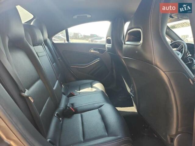 Серый Мерседес ЦЛА-класс, объемом двигателя 2 л и пробегом 128 тыс. км за 3000 $, фото 9 на Automoto.ua