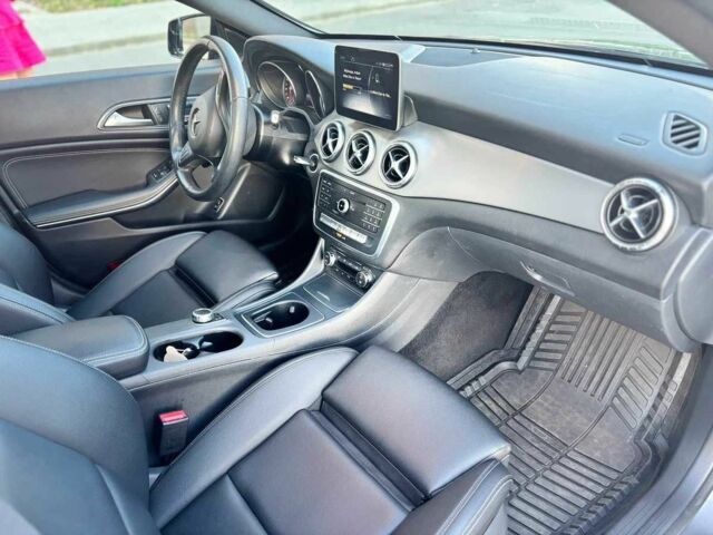 Серый Мерседес ЦЛА-класс, объемом двигателя 2 л и пробегом 56 тыс. км за 17000 $, фото 8 на Automoto.ua