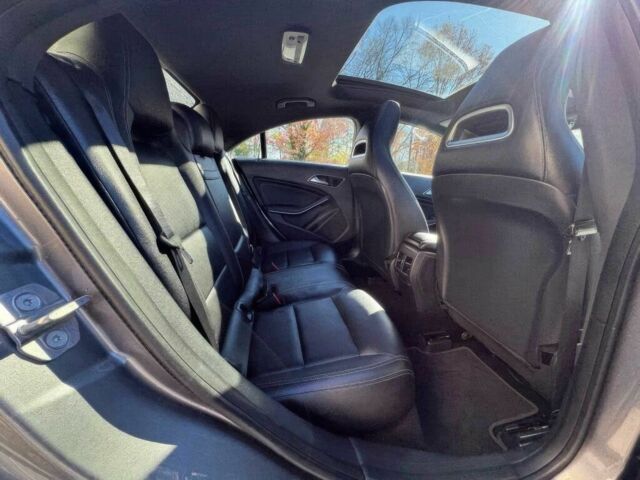 Серый Мерседес ЦЛА-класс, объемом двигателя 2 л и пробегом 50 тыс. км за 9000 $, фото 13 на Automoto.ua