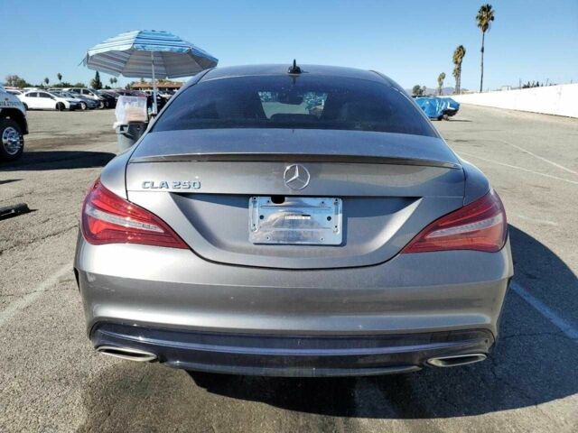 Сірий Мерседес ЦЛА-клас, об'ємом двигуна 2 л та пробігом 34 тис. км за 3300 $, фото 5 на Automoto.ua