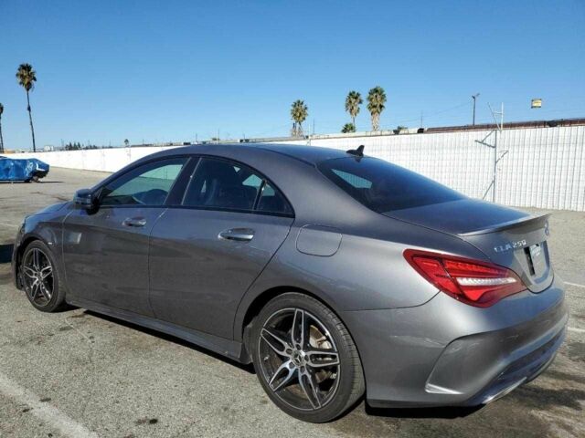 Сірий Мерседес ЦЛА-клас, об'ємом двигуна 2 л та пробігом 34 тис. км за 3300 $, фото 1 на Automoto.ua