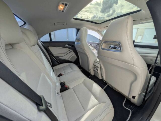 Серый Мерседес ЦЛА-класс, объемом двигателя 2 л и пробегом 44 тыс. км за 18000 $, фото 10 на Automoto.ua