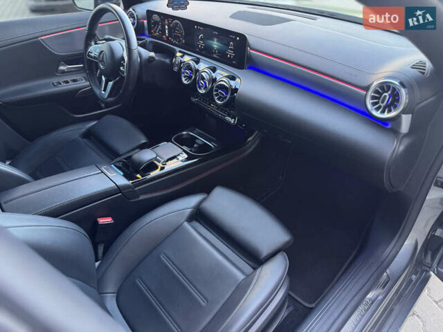 Мерседес ЦЛА-класс 2019 в Черновцах на Automoto.ua Серый Мерседес ЦЛА-класс, объемом двигателя 2 л и пробегом 95 тыс. км за 28000 $, фото 10 на Automoto.ua