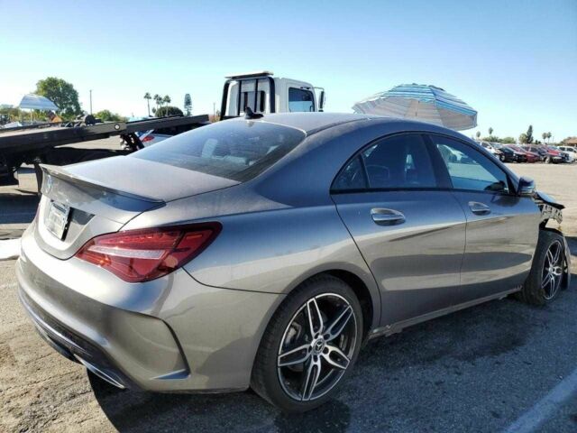 Сірий Мерседес ЦЛА-клас, об'ємом двигуна 2 л та пробігом 34 тис. км за 3300 $, фото 2 на Automoto.ua