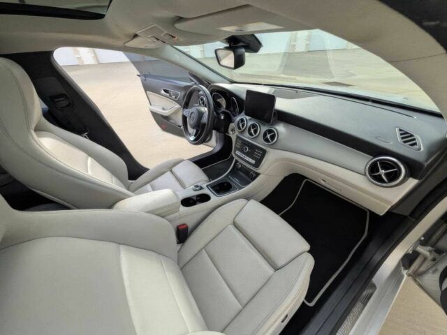 Серый Мерседес ЦЛА-класс, объемом двигателя 2 л и пробегом 44 тыс. км за 18000 $, фото 8 на Automoto.ua