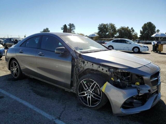 Сірий Мерседес ЦЛА-клас, об'ємом двигуна 2 л та пробігом 34 тис. км за 3300 $, фото 3 на Automoto.ua