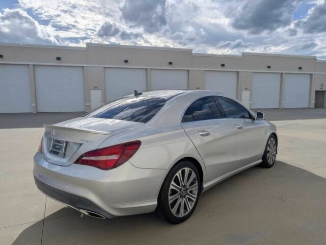 Серый Мерседес ЦЛА-класс, объемом двигателя 2 л и пробегом 44 тыс. км за 18000 $, фото 3 на Automoto.ua