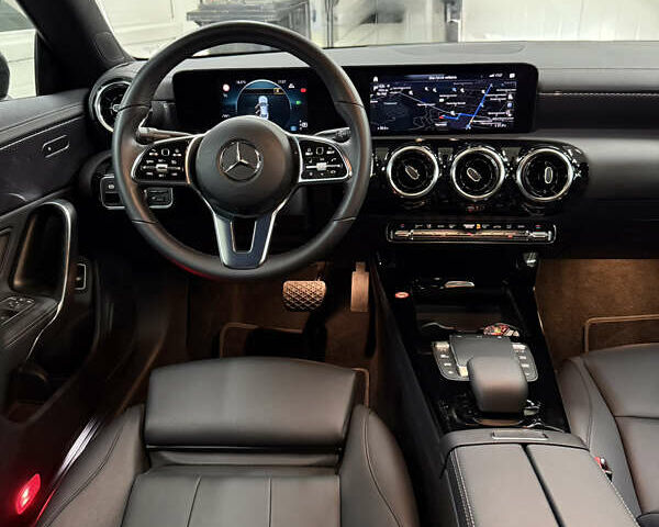 Серый Мерседес ЦЛА-класс, объемом двигателя 2 л и пробегом 18 тыс. км за 43500 $, фото 16 на Automoto.ua