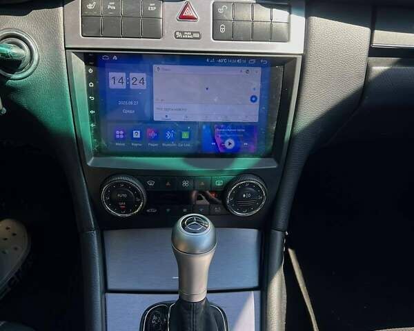 Белый Мерседес ЦЛЦ-класс, объемом двигателя 1.8 л и пробегом 150 тыс. км за 10000 $, фото 5 на Automoto.ua