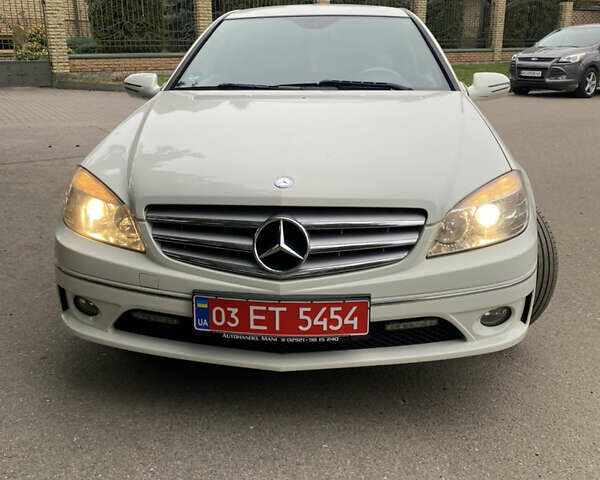 Белый Мерседес ЦЛЦ-класс, объемом двигателя 1.8 л и пробегом 172 тыс. км за 6950 $, фото 2 на Automoto.ua