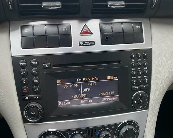 Белый Мерседес ЦЛЦ-класс, объемом двигателя 1.8 л и пробегом 172 тыс. км за 6950 $, фото 26 на Automoto.ua