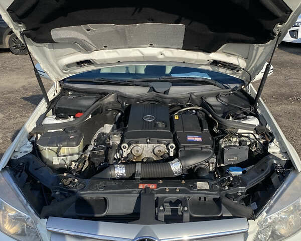 Білий Мерседес ЦЛЦ-клас, об'ємом двигуна 1.8 л та пробігом 172 тис. км за 8300 $, фото 23 на Automoto.ua