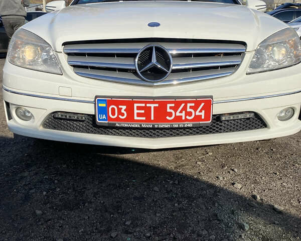 Білий Мерседес ЦЛЦ-клас, об'ємом двигуна 1.8 л та пробігом 172 тис. км за 8300 $, фото 26 на Automoto.ua