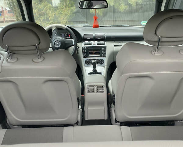 Белый Мерседес ЦЛЦ-класс, объемом двигателя 1.8 л и пробегом 172 тыс. км за 6950 $, фото 11 на Automoto.ua