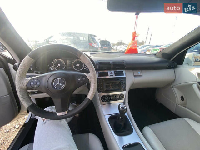 Білий Мерседес ЦЛЦ-клас, об'ємом двигуна 1.8 л та пробігом 172 тис. км за 8300 $, фото 27 на Automoto.ua