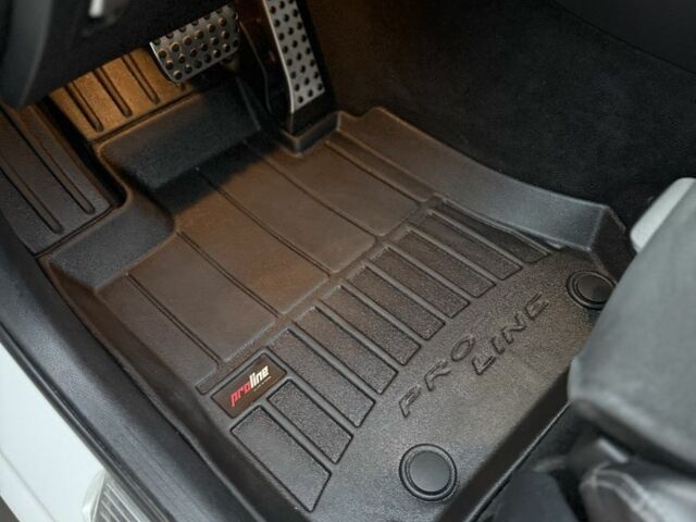 Білий Мерседес ЦЛЦ-клас, об'ємом двигуна 2 л та пробігом 113 тис. км за 1134 $, фото 9 на Automoto.ua