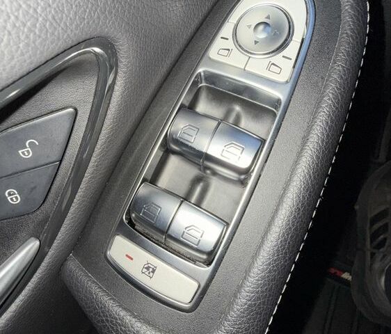 Білий Мерседес ЦЛЦ-клас, об'ємом двигуна 2 л та пробігом 113 тис. км за 1134 $, фото 21 на Automoto.ua