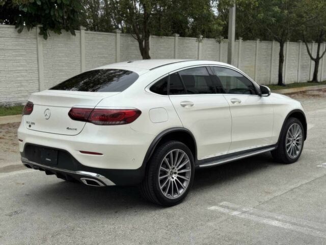 Білий Мерседес ЦЛЦ-клас, об'ємом двигуна 2 л та пробігом 29 тис. км за 35000 $, фото 4 на Automoto.ua