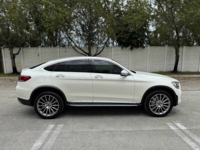 Білий Мерседес ЦЛЦ-клас, об'ємом двигуна 2 л та пробігом 29 тис. км за 35000 $, фото 3 на Automoto.ua