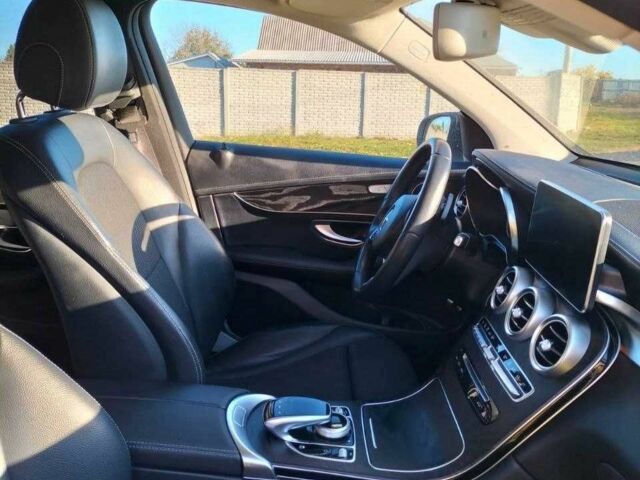 Белый Мерседес ЦЛЦ-класс, объемом двигателя 2.2 л и пробегом 202 тыс. км за 30000 $, фото 3 на Automoto.ua