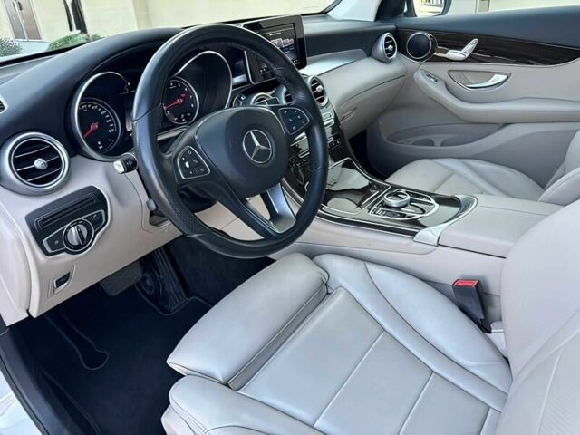 Білий Мерседес ЦЛЦ-клас, об'ємом двигуна 2 л та пробігом 57 тис. км за 8500 $, фото 8 на Automoto.ua