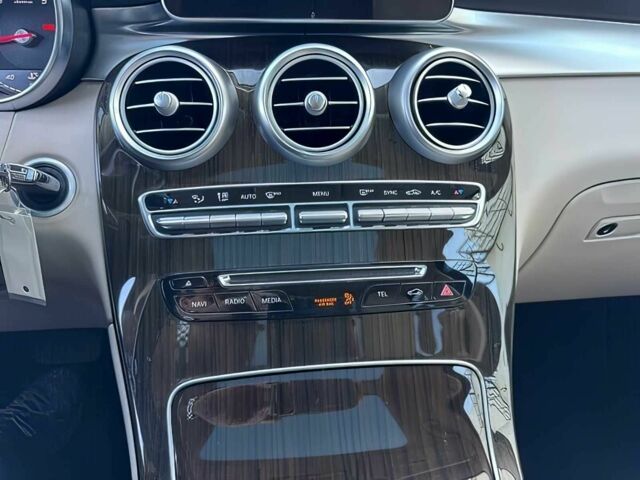 Білий Мерседес ЦЛЦ-клас, об'ємом двигуна 2 л та пробігом 57 тис. км за 8500 $, фото 11 на Automoto.ua