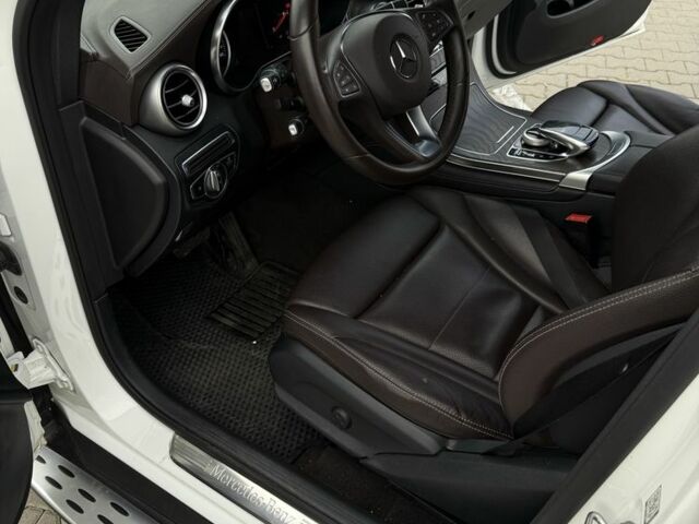 Белый Мерседес ЦЛЦ-класс, объемом двигателя 2.2 л и пробегом 92 тыс. км за 28500 $, фото 7 на Automoto.ua