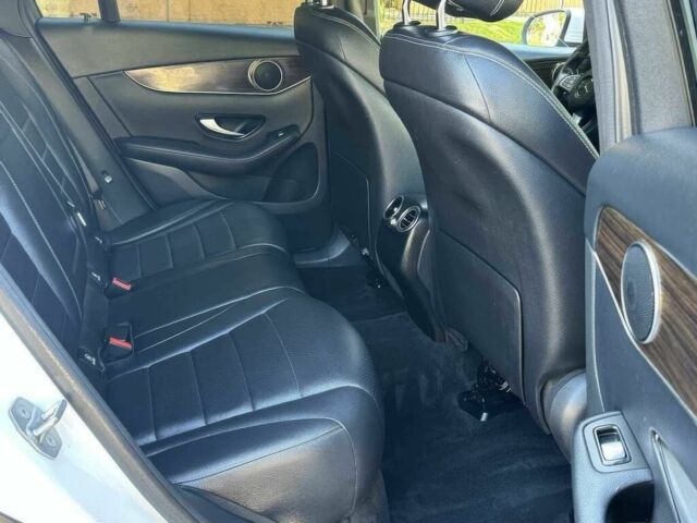 Белый Мерседес ЦЛЦ-класс, объемом двигателя 2 л и пробегом 64 тыс. км за 2400 $, фото 12 на Automoto.ua