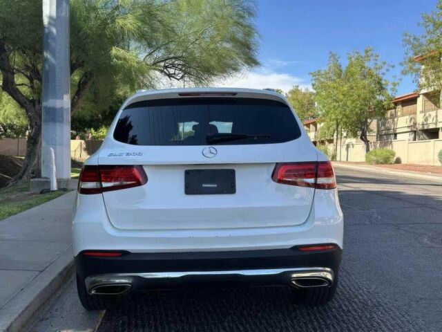 Белый Мерседес ЦЛЦ-класс, объемом двигателя 2 л и пробегом 64 тыс. км за 2400 $, фото 4 на Automoto.ua