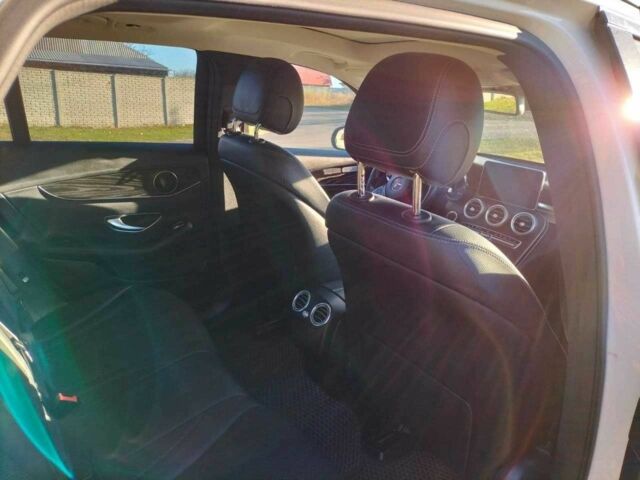 Белый Мерседес ЦЛЦ-класс, объемом двигателя 2.2 л и пробегом 202 тыс. км за 30000 $, фото 5 на Automoto.ua