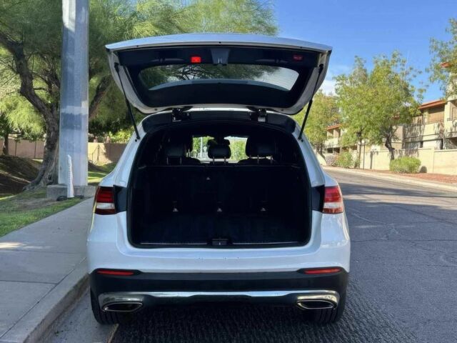 Белый Мерседес ЦЛЦ-класс, объемом двигателя 2 л и пробегом 64 тыс. км за 2400 $, фото 15 на Automoto.ua