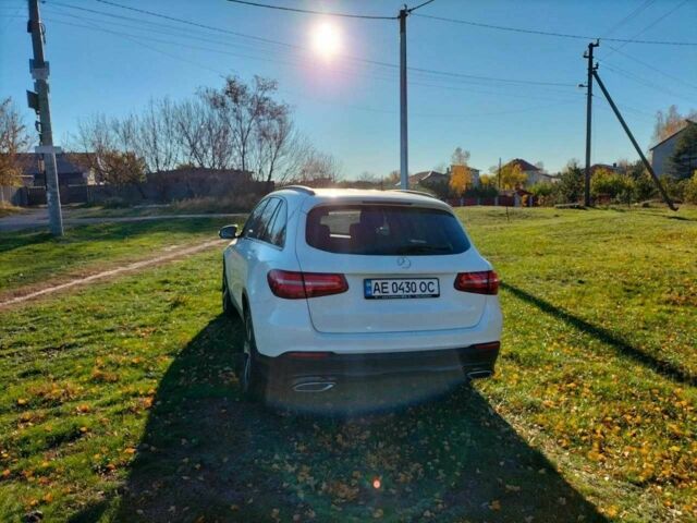 Белый Мерседес ЦЛЦ-класс, объемом двигателя 2.2 л и пробегом 202 тыс. км за 30000 $, фото 7 на Automoto.ua