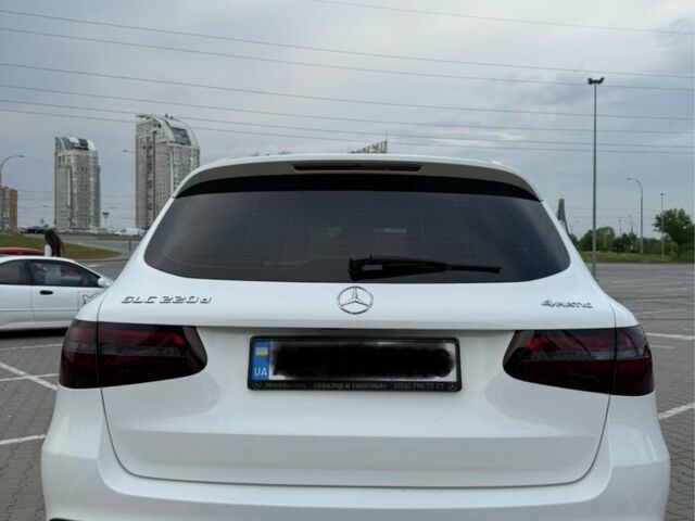 Белый Мерседес ЦЛЦ-класс, объемом двигателя 2.2 л и пробегом 92 тыс. км за 28500 $, фото 3 на Automoto.ua